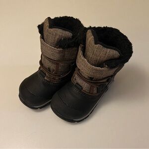 See Kai Run Unisex Snow Boots